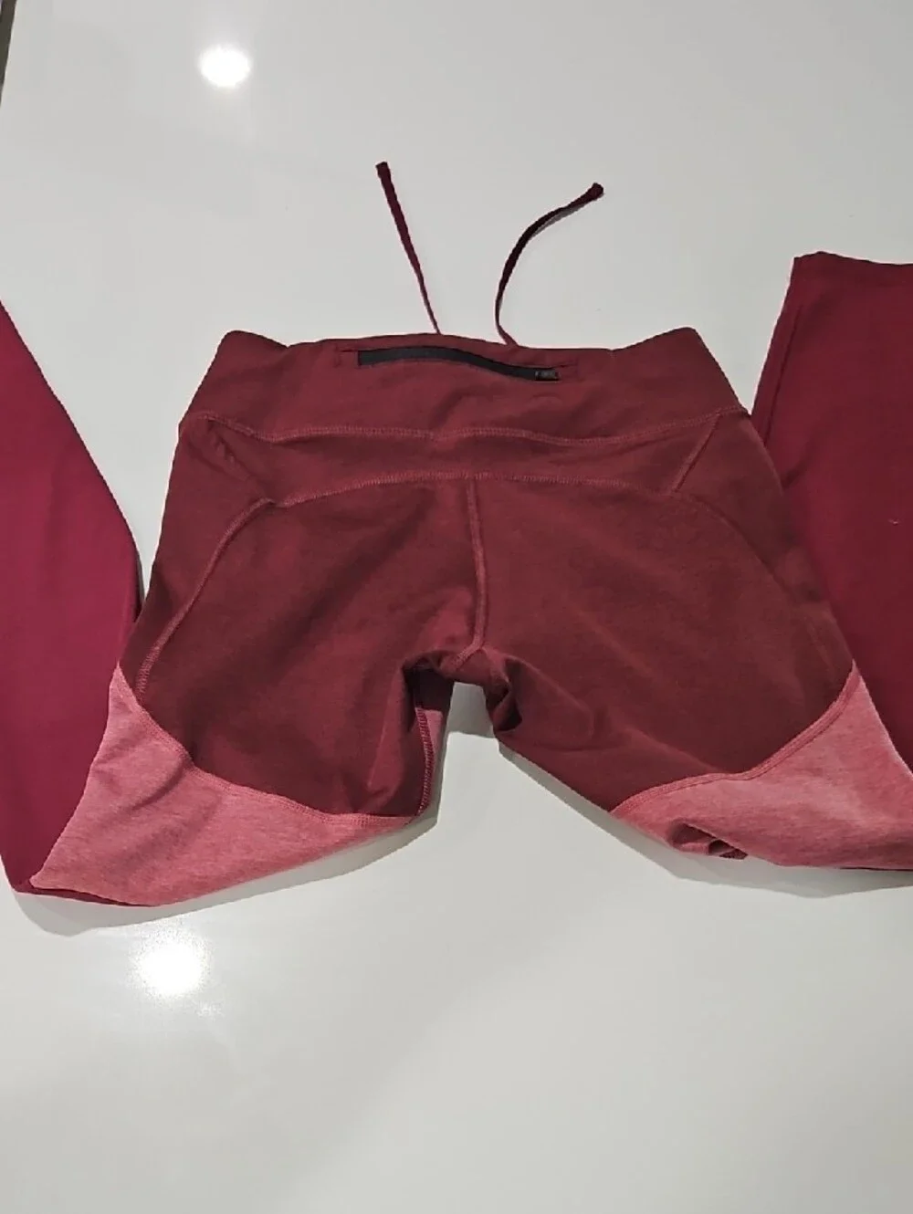 Nike Fast Two-Tone High-Rise Leggings in Rose and Burgundy Sz S/P. Like New